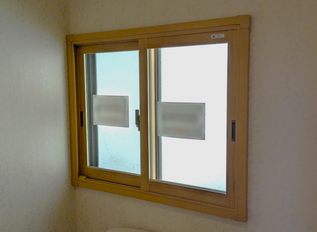 エンデバーの【断熱対策&目隠しに】トイレに内窓を設置しました!の施工後の写真1