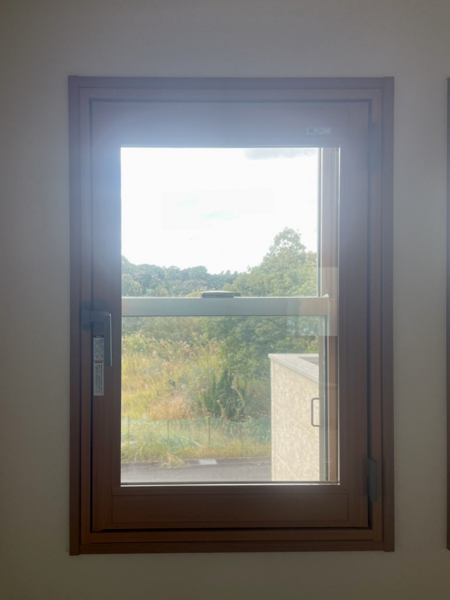 エンデバーの【気密性◎】開き窓の内窓で断熱性能アップの施工後の写真1