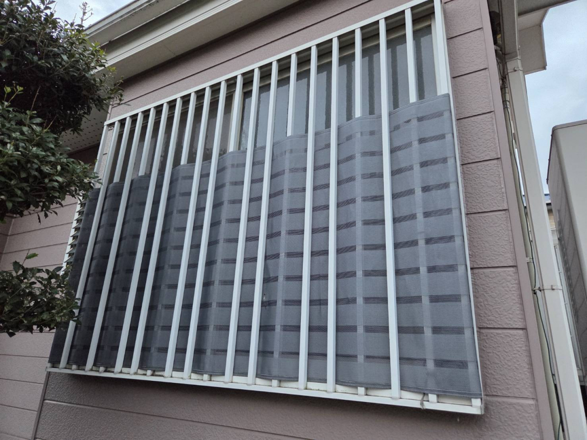 リフォームショップ なかみちの🛁🌟浴室窓に可動ルーバーを設置して、換気✨と防犯性🔒がグッと向上しました！🌈🧡の施工前の写真1