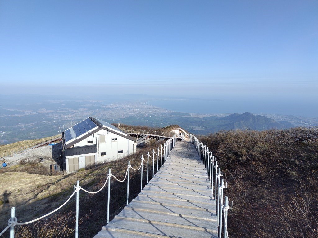 登山終わりは やっぱ味噌パンだよね- TAKAOZAIMOKUのブログ 写真1