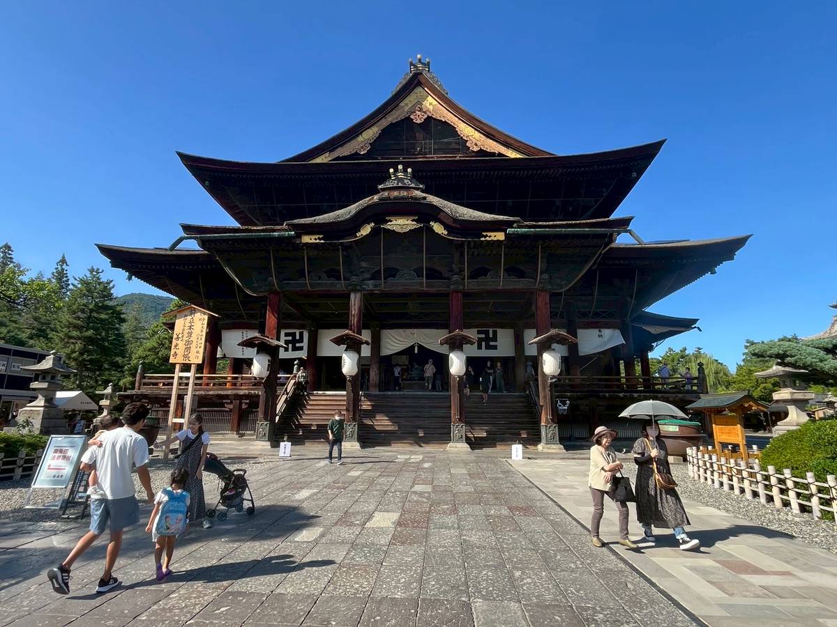 取引先様の社員旅行 TAKAOZAIMOKUのブログ 写真7