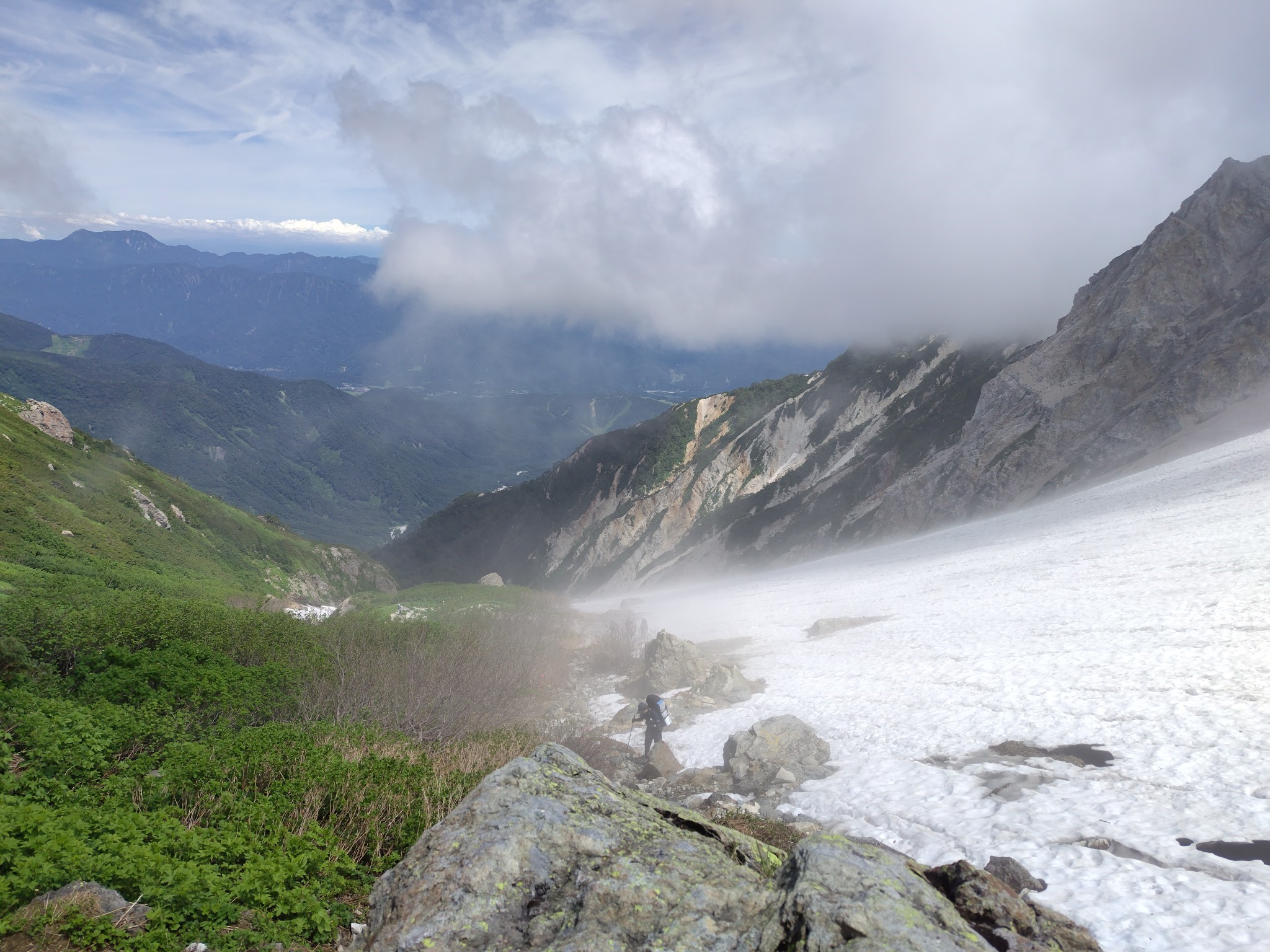白馬岳大雪渓へ TAKAOZAIMOKUのブログ 写真4
