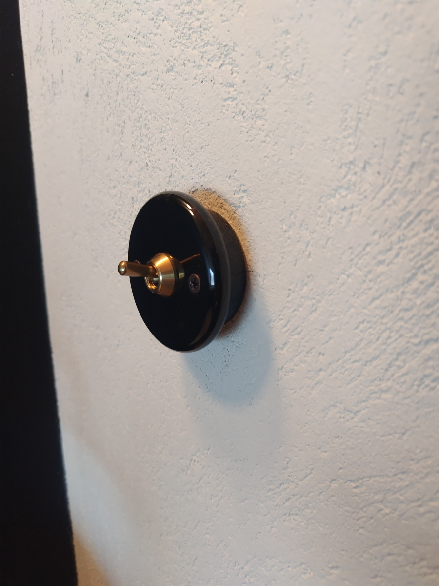 TAKAOZAIMOKUの2階の簡易手洗い兼水汲み場の施工後の写真2