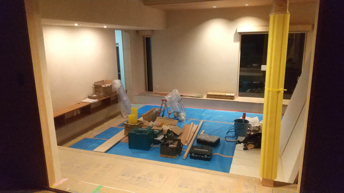 TAKAOZAIMOKUの造作テレビボードの施工前の写真2