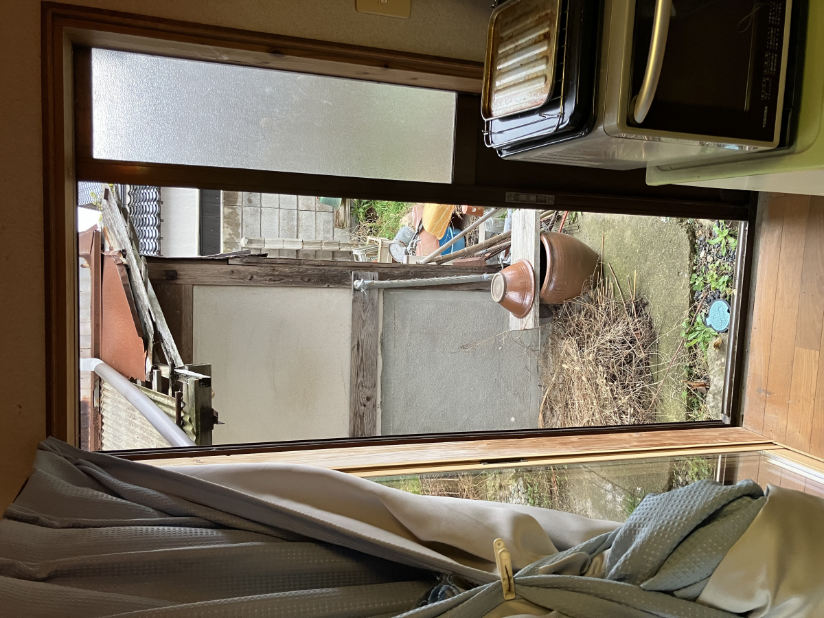 TAKAOZAIMOKUのインプラスで、結露と寒さが気にならない部屋への施工前の写真1