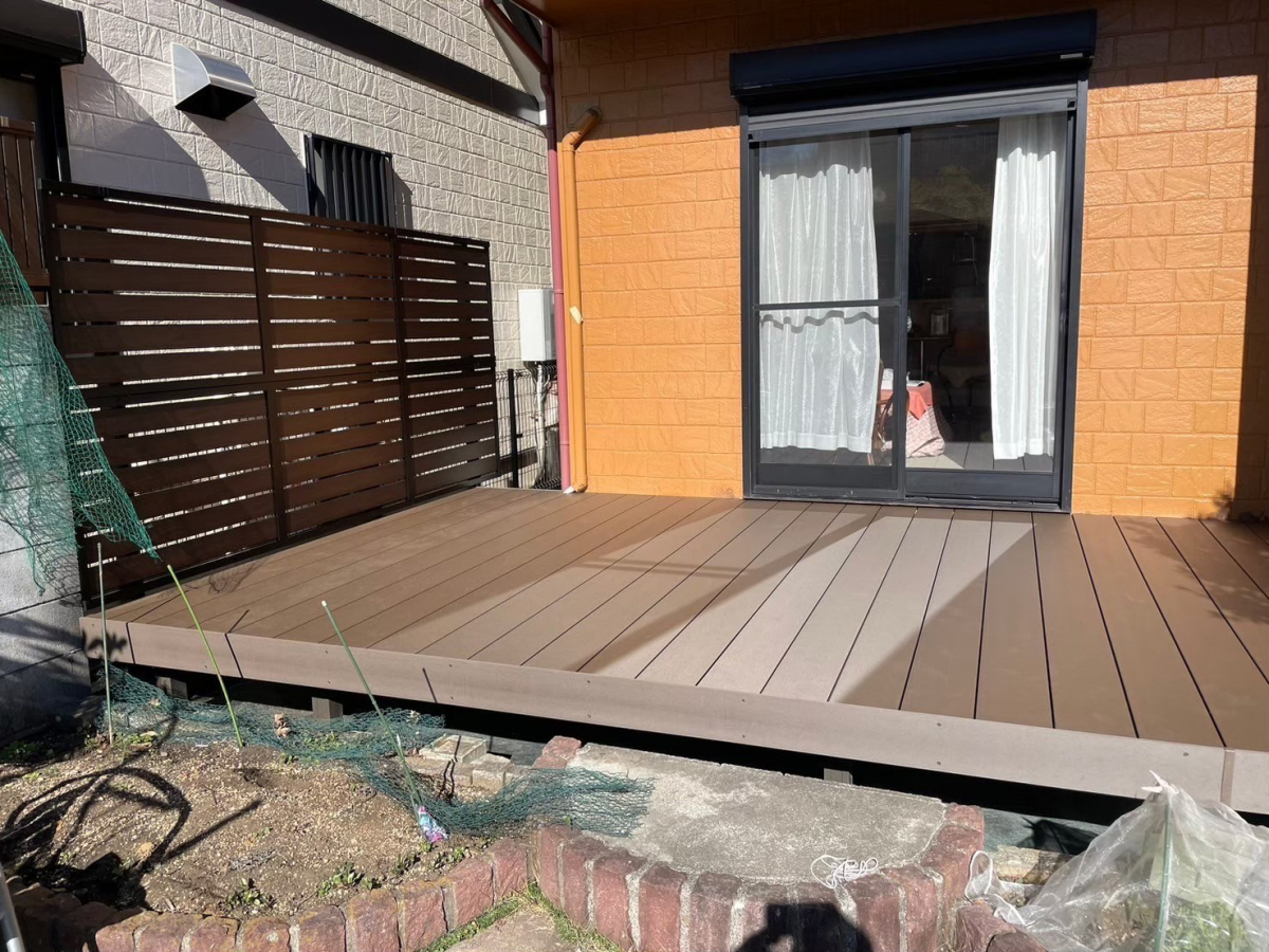 Riforma 浜松店の【ウッドデッキ】樹ら楽ステージを設置しましたの施工後の写真1