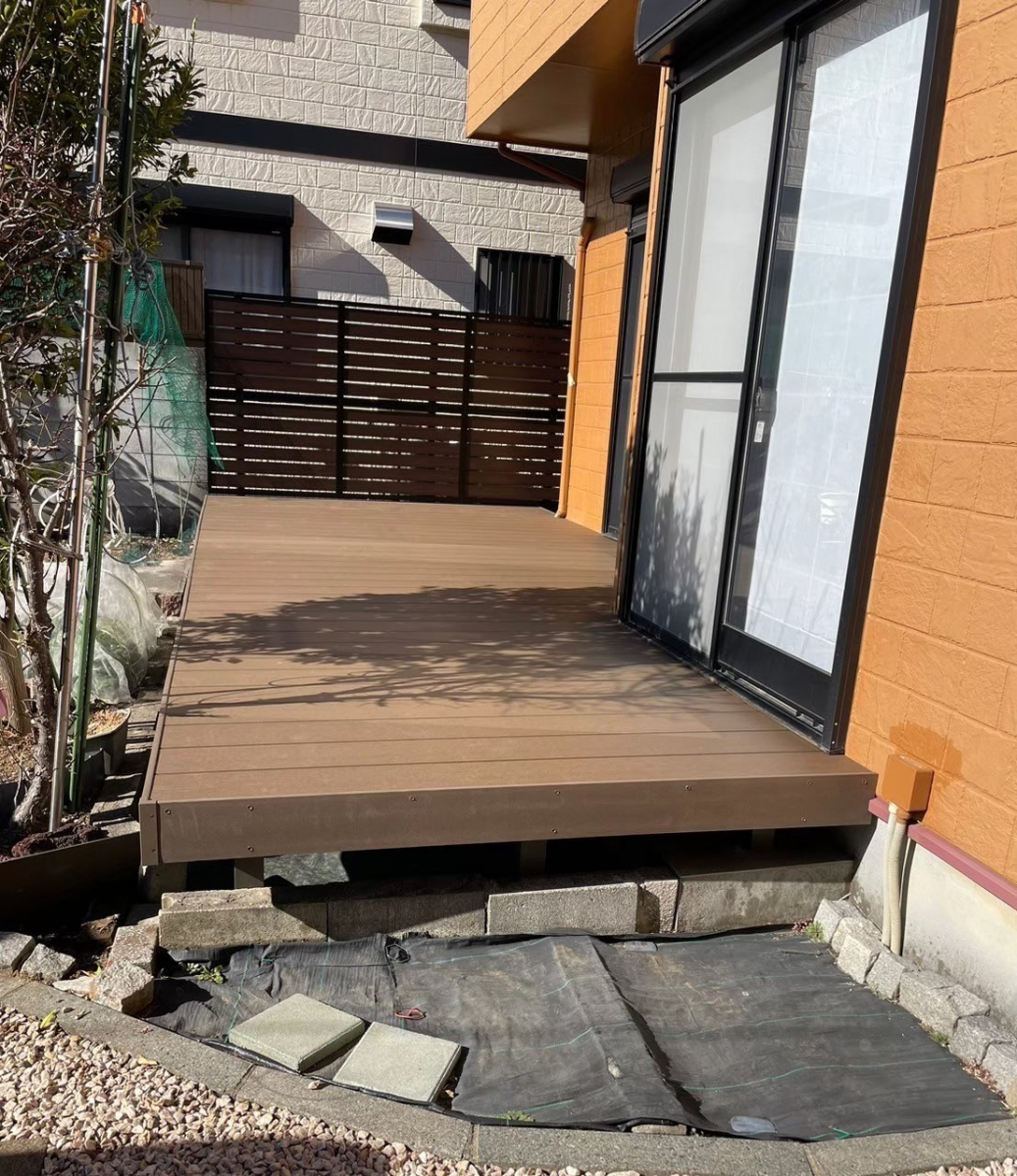 Riforma 浜松店の【ウッドデッキ】樹ら楽ステージを設置しましたの施工後の写真2