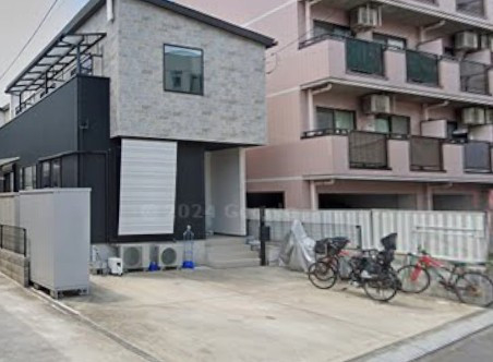 Riformaさいたま店のカーポート（フーゴ）設置工事の施工前の写真1