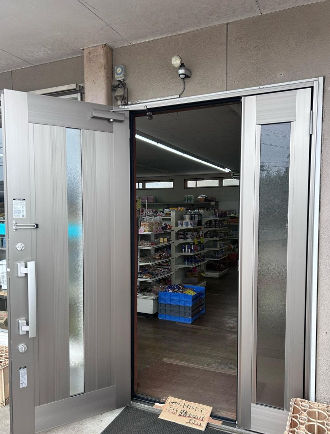 大野ガラス店のたった1日で新しい出入口に♪の施工後の写真2