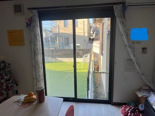 マルシンコミュニティー 松戸の窓カバー工法でお家を暖かく(^^)/の施工前の写真1
