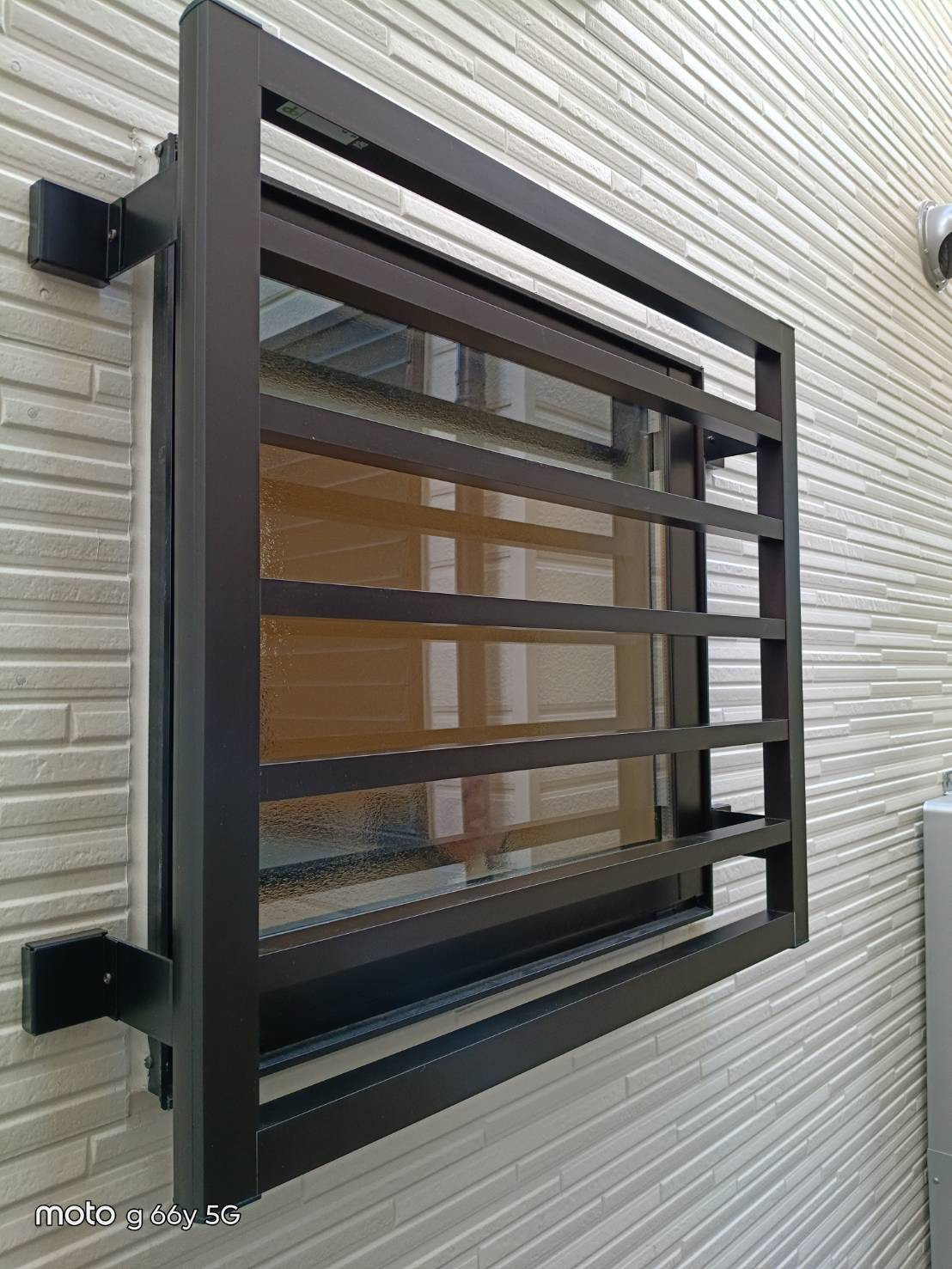 マルシンコミュニティー 松戸の小さな窓にも面格子(^^)/の施工後の写真1