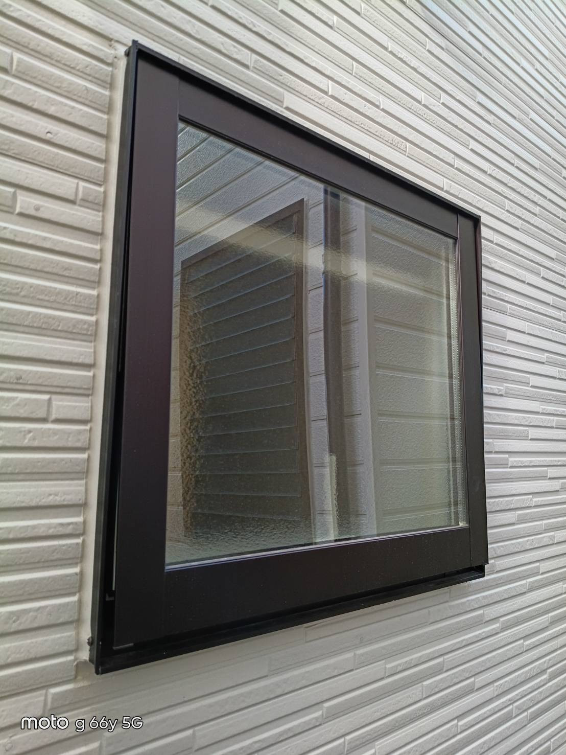 マルシンコミュニティー 松戸の小さな窓にも面格子(^^)/の施工前の写真1