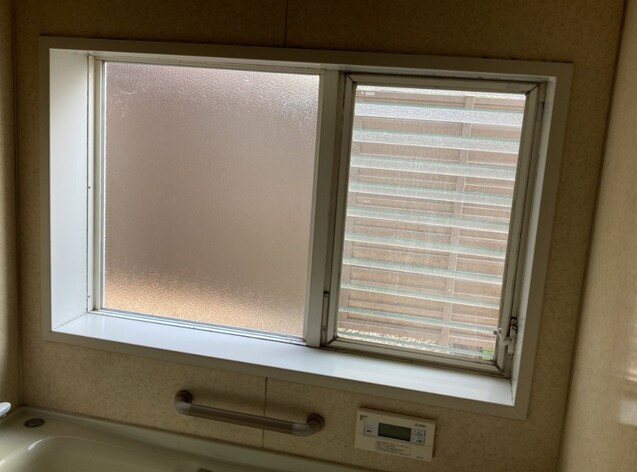 クリエイトの■ 浴室の寒さ対策に！内窓で快適＆補助金活用もの施工前の写真1