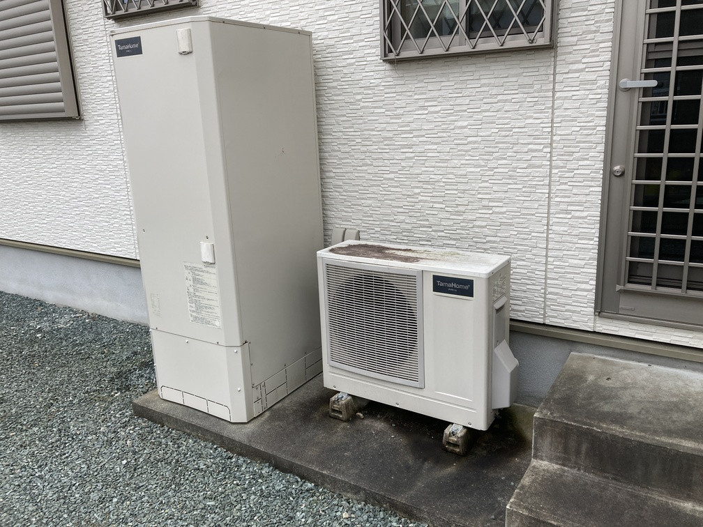 クリエイトの■ 水漏れから快適生活へ！エコキュート交換で電気代も節約の施工前の写真1