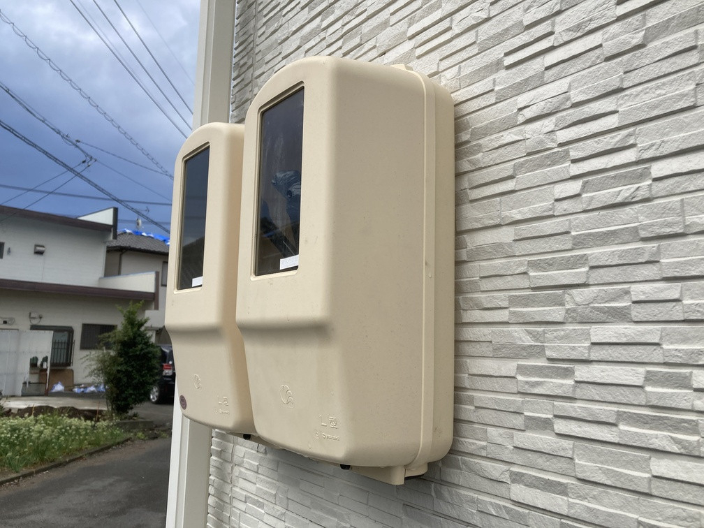 クリエイトの■ 台風被害で外れたメーターボックスを修復!の施工後の写真1