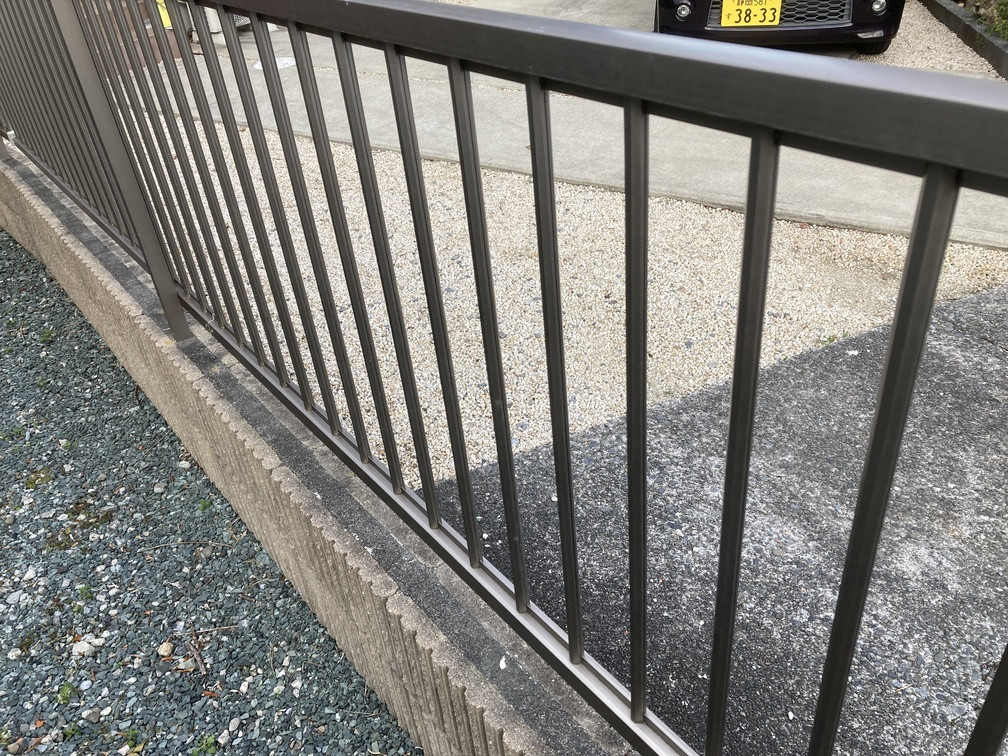 クリエイトの子育て世帯必見！壊れたフェンス交換で安心と快適を取り戻しました ✨の施工後の写真3