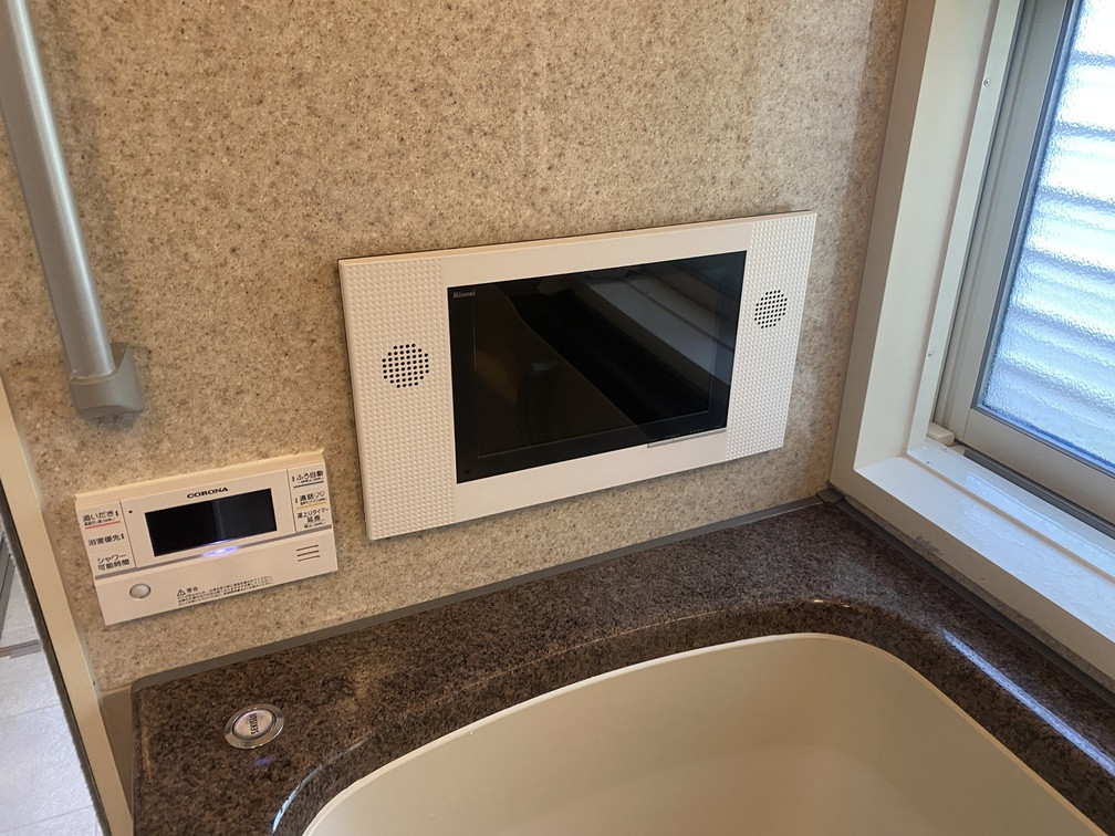 クリエイトの「浴室テレビを16型に交換！快適バスタイムを実現」の施工前の写真1