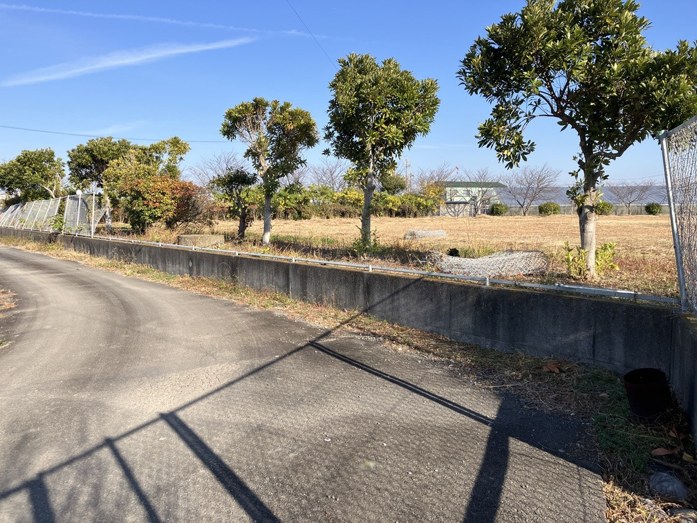 クリエイトの【工場】突風で倒れた150ｍフェンスを4日で復旧！の施工前の写真2