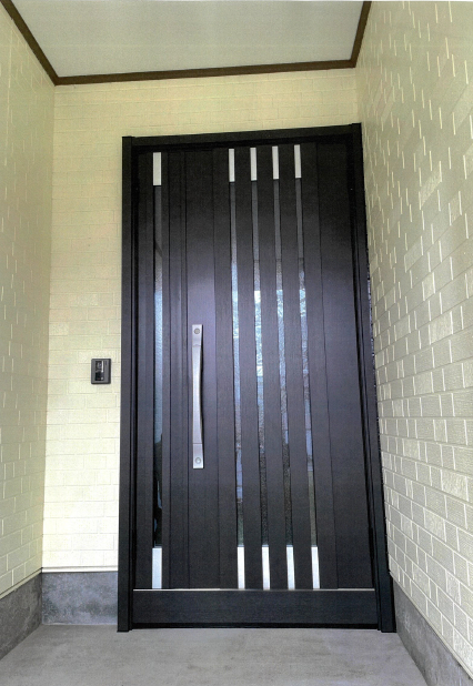 オカムラ産業の【施工例】玄関ドア交換　　リシェント M27型の施工後の写真1