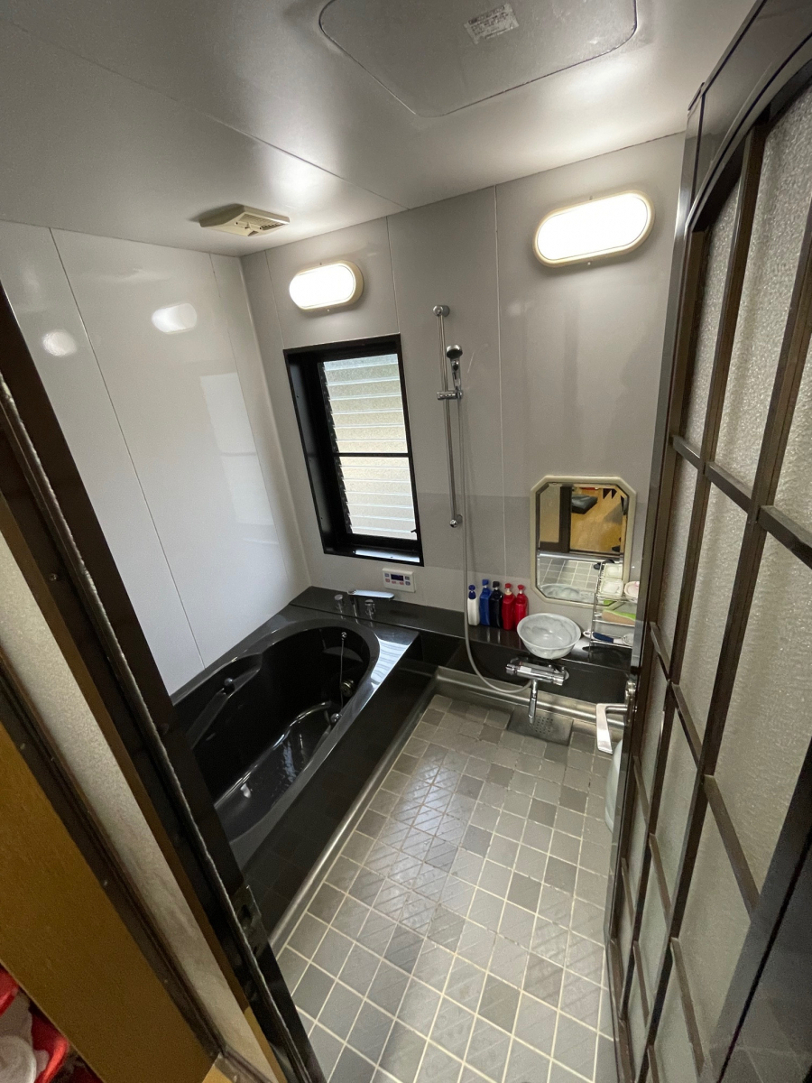 オカムラ産業の【施工例】　バスルーム　リデアの施工前の写真1