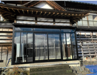 オカムラ産業の【施工例】風除室取付の施工後の写真2