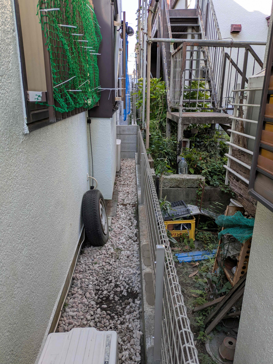 小川ガラス建材の既存フェンス撤去、新規フェンス施工【外構工事有】の施工後の写真1