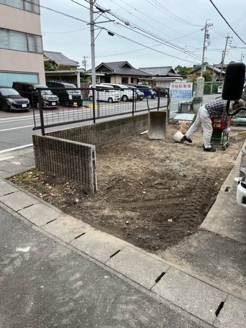 サッシセンターフジイ 名古屋西店の外構工事一式のご注文いただきました／愛知県あま市の施工前の写真3