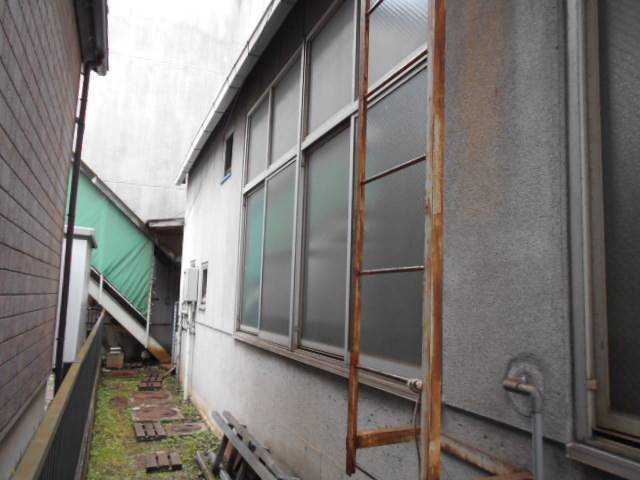 サッシセンターフジイ 名古屋西店のテラス取付の施工前の写真1
