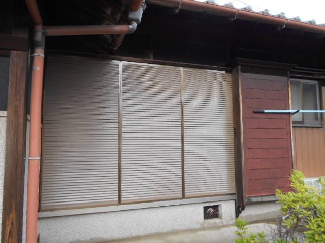サッシセンターフジイ 名古屋西店の木製雨戸の取替の施工後の写真1