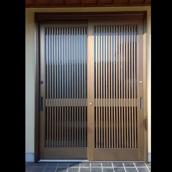 サッシセンターフジイ 名古屋西店の玄関引戸をリフレッシュ✨施工事例写真1