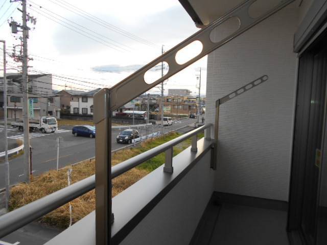 サッシセンターフジイ 名古屋西店の手すり付き笠木の取付しましたの施工後の写真3