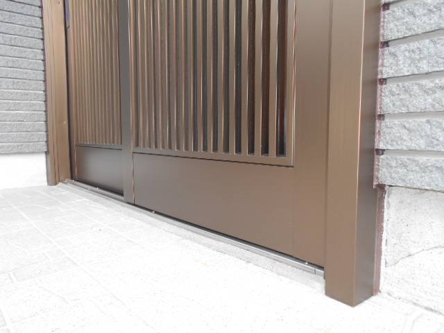 サッシセンターフジイ 名古屋西店の老朽化した玄関を新しくしましたの施工後の写真2