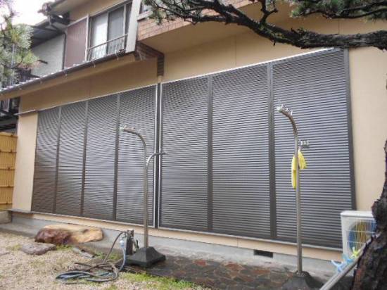 サッシセンターフジイ 名古屋西店の雨戸の取替のご依頼を頂きました施工事例写真1