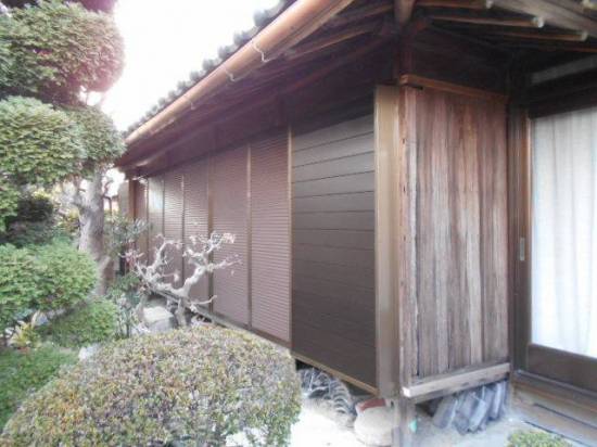 サッシセンターフジイ 名古屋西店の木製雨戸を取り替えいたしました！施工事例写真1