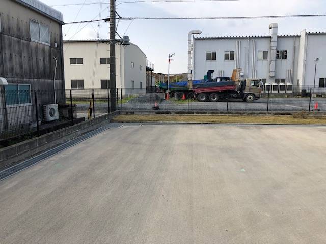 サッシセンターフジイ 名古屋西店のスタイルコート&オートサンバリカー取付工事の施工前の写真1