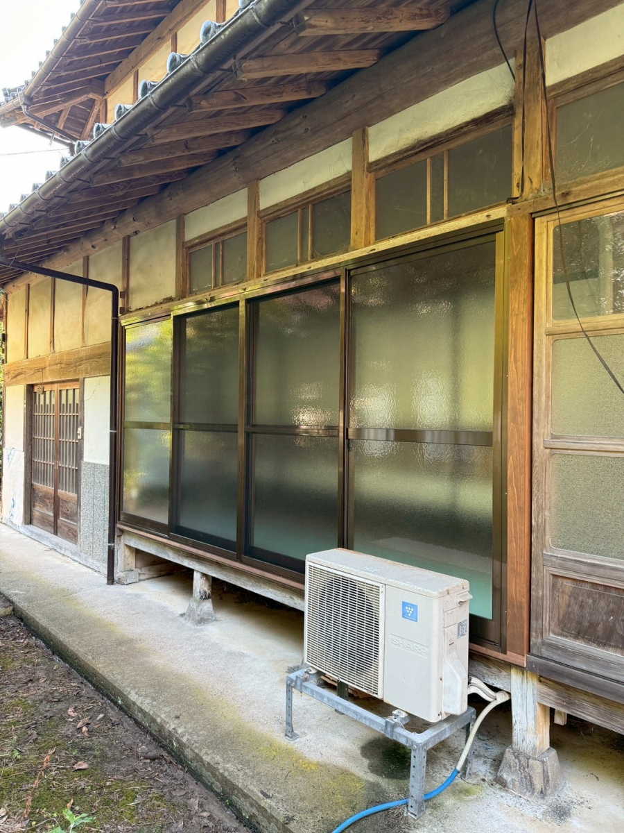 鳥飼トーヨー住器の縁側の窓交換でサッシの動き不良を解消！の施工後の写真1