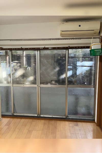 鳥飼トーヨー住器の内窓でリビングの断熱性能を向上✨の施工前の写真1