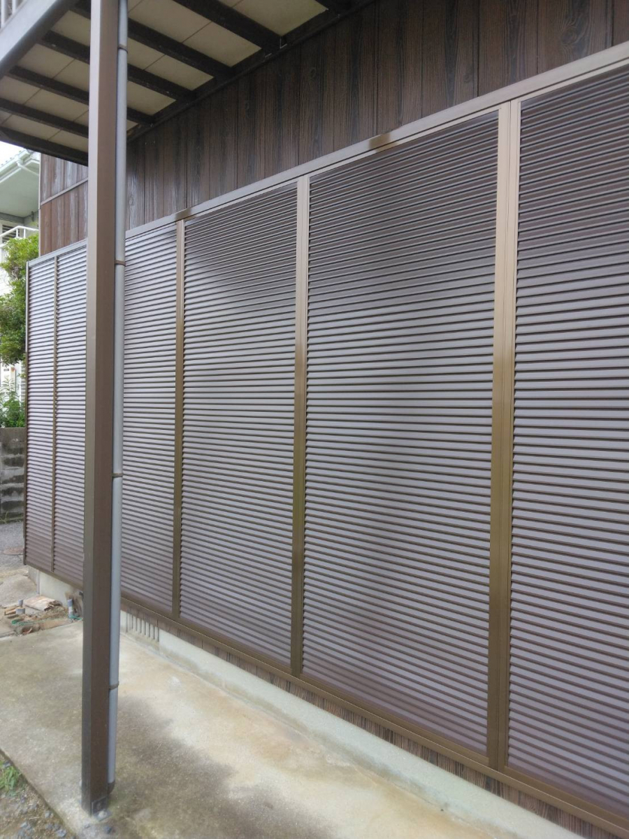 フジタトーヨー住器の台風対策で雨戸を付けたいとご相談をいただきました。の施工後の写真1