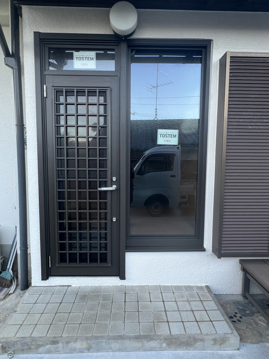 フジタトーヨー住器の勝手口を快適に使えるようにしたいとご相談をいただきました。の施工後の写真1