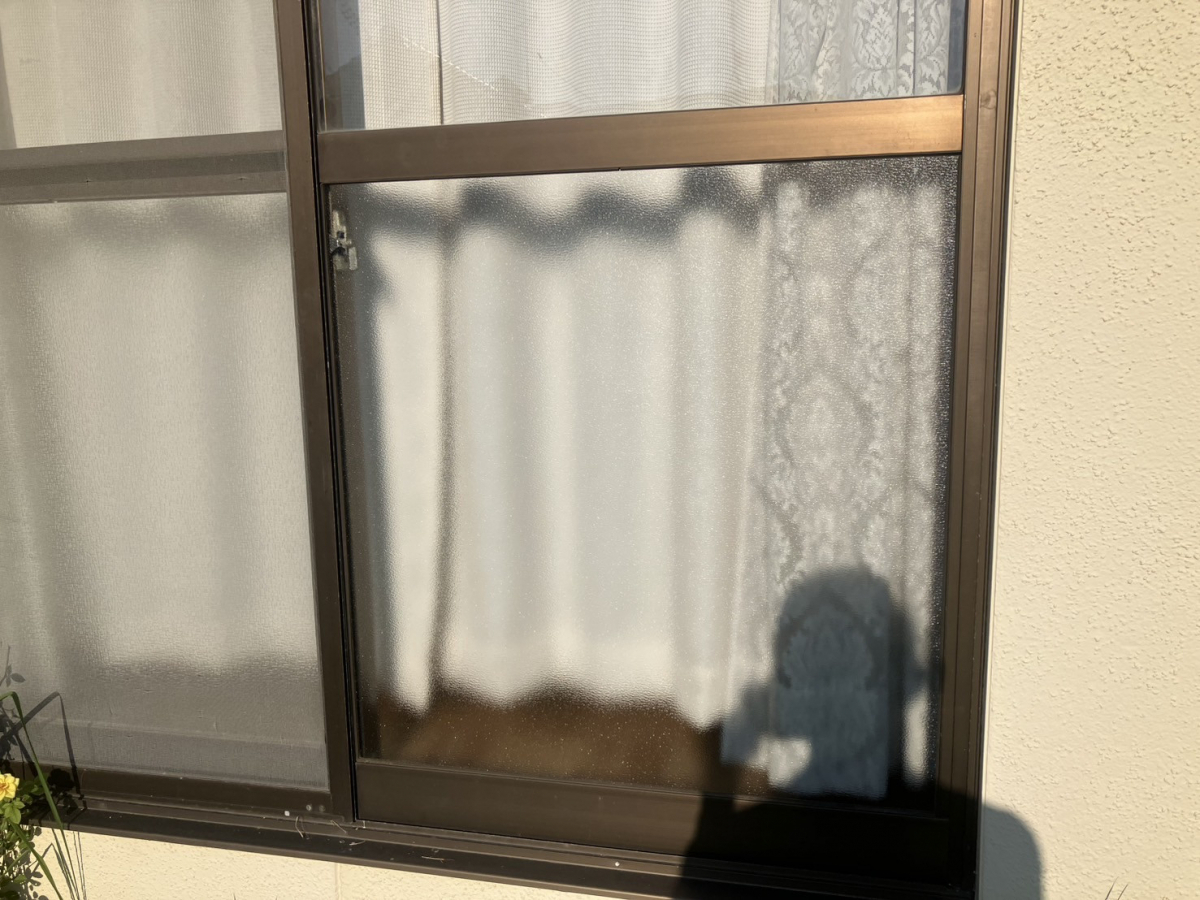 フジタトーヨー住器のガラスが割れたので、直してほしいとご依頼をいただきました。の施工後の写真2