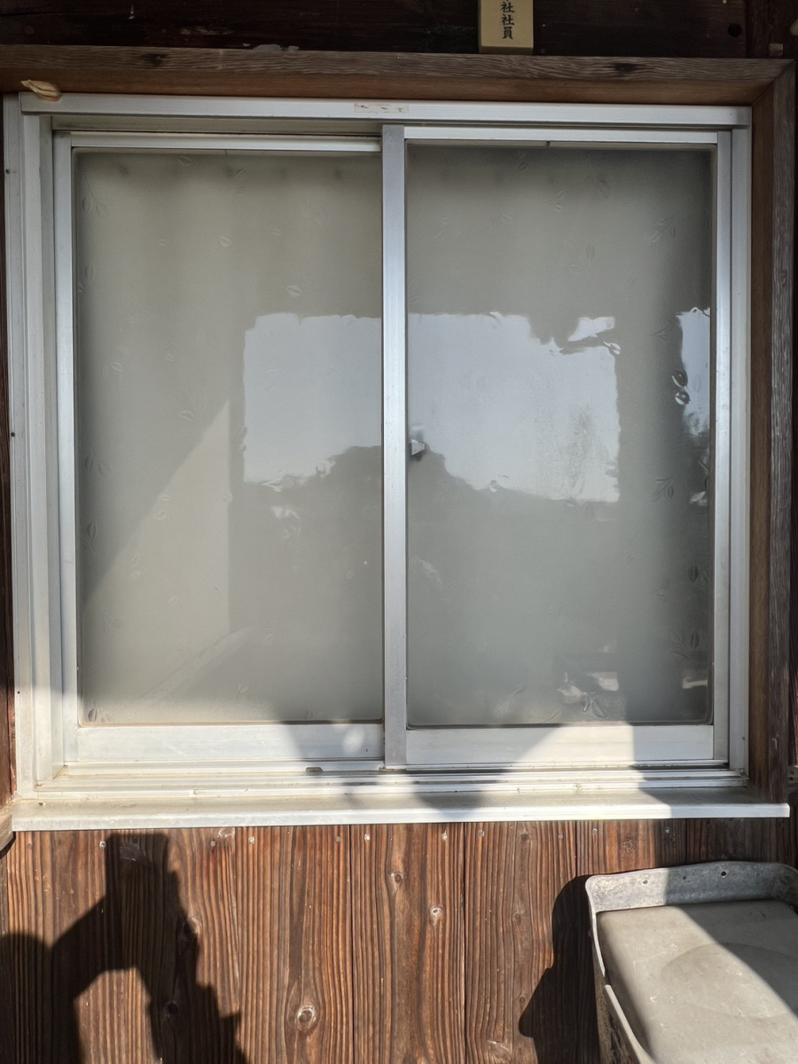 フジタトーヨー住器の網戸を作成したいとご相談をいただきました。の施工前の写真1