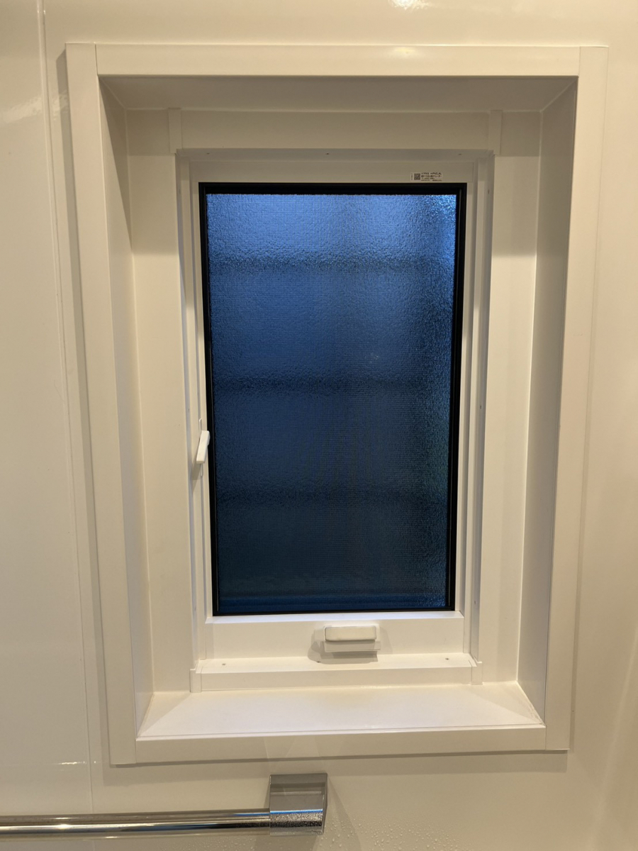 フジタトーヨー住器の寒い浴室の窓を交換したいとご相談いただきました。の施工後の写真1