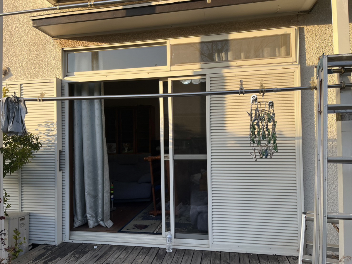 桐生住器の雨戸から電動シャッターにの施工前の写真1