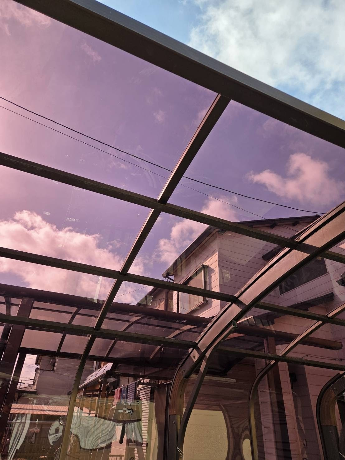 服部硝子店の【四日市】エクステリア工事　カーポート屋根交換｜外部リフォーム一括対応の施工後の写真2