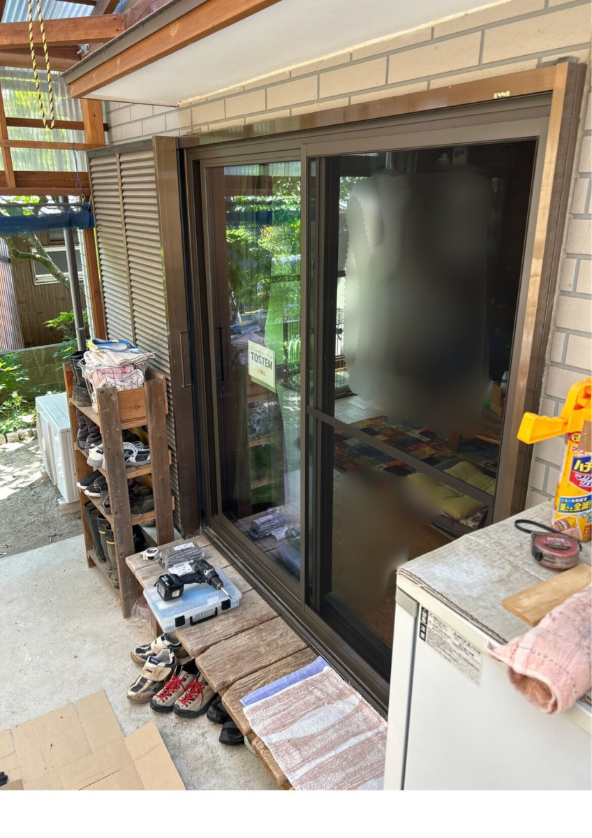 維新硝子のワンちゃんの鳴き声対策にの施工後の写真2