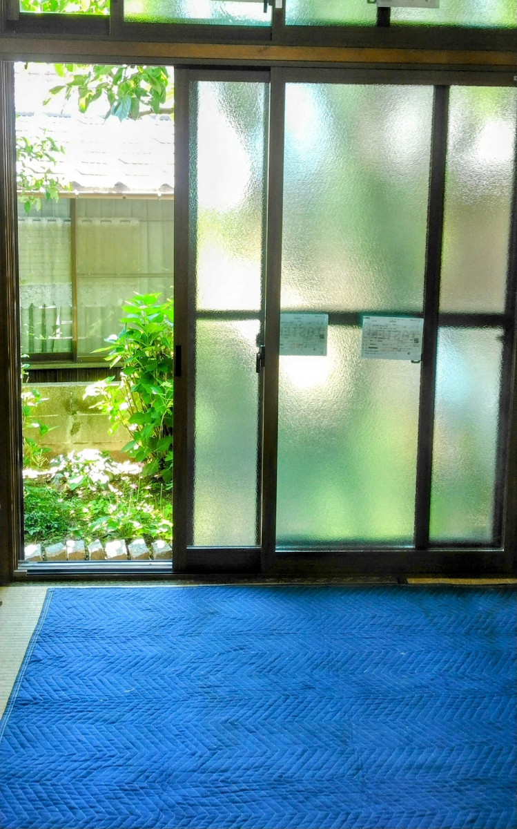 維新硝子のワンちゃんの鳴き声対策にの施工後の写真3