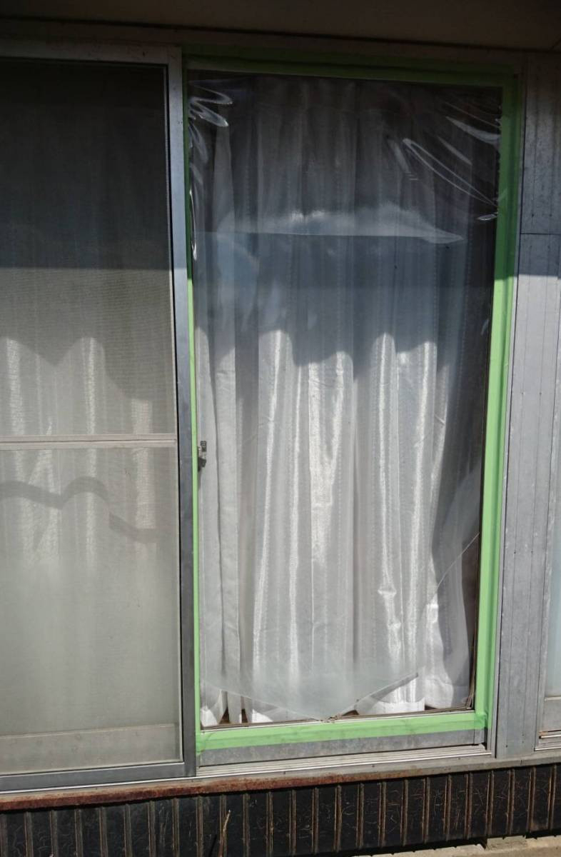 BiSOUのガラス交換施工例の施工前の写真1