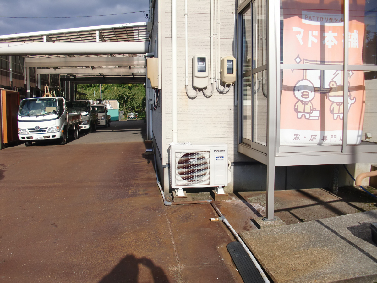 BiSOUの宅配ボックス施工例の施工前の写真1