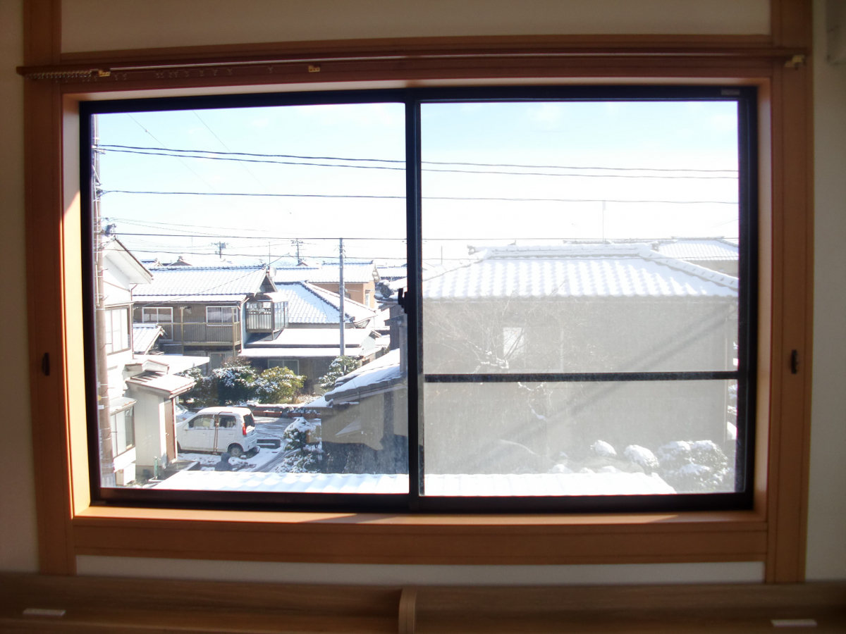 BiSOUのインプラス(内窓)施工例の施工前の写真1