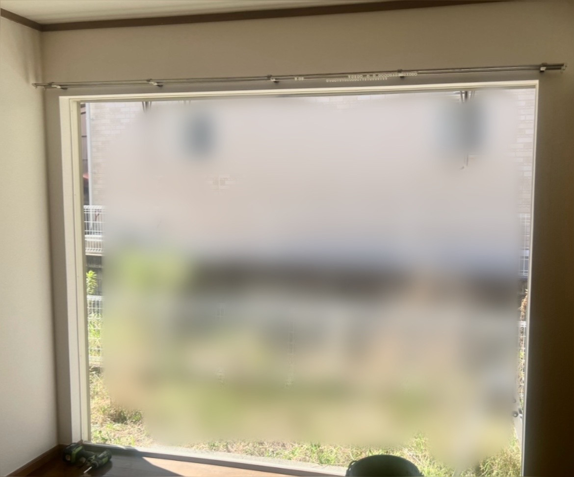 維新トーヨー住器の古い窓がたった１日で開閉スムーズ・快適な窓に♬の施工前の写真2